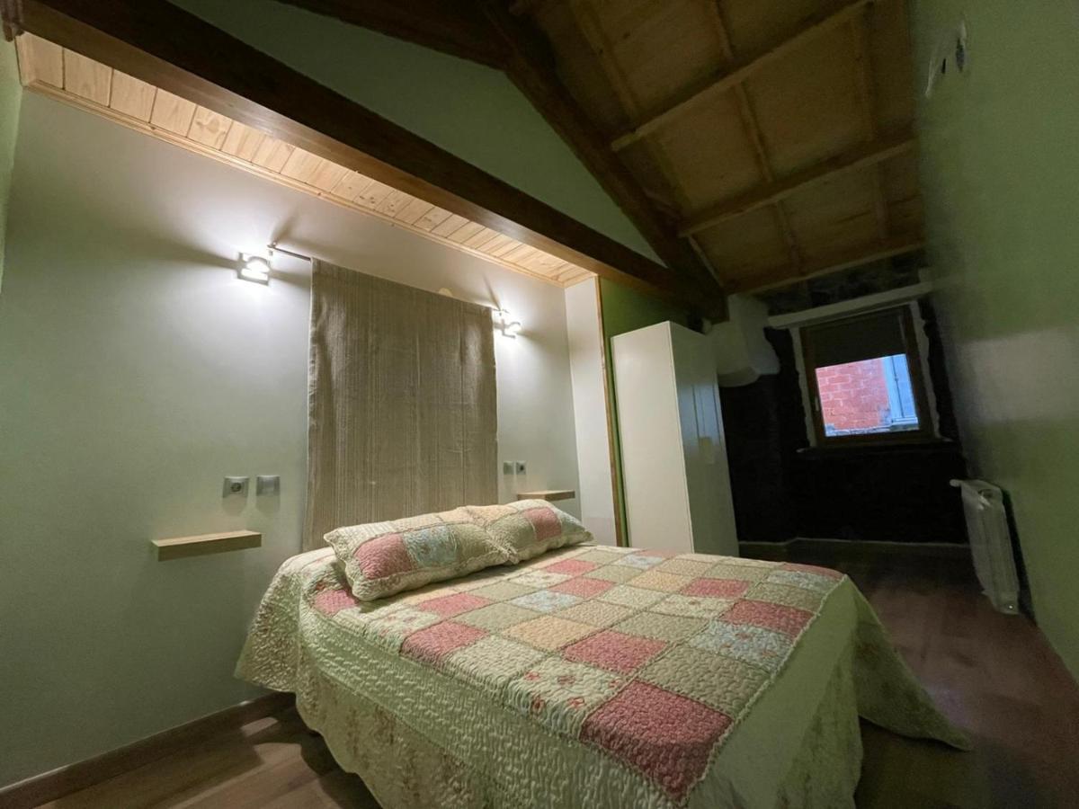 Casa Osu Pardo Vut Villa Caboalles de Abajo Exterior photo